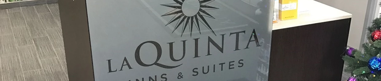 Hospitality & Lodging Signs